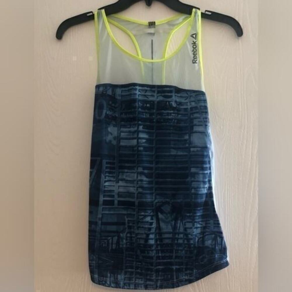Women's Reebok Workout Tank Size Small